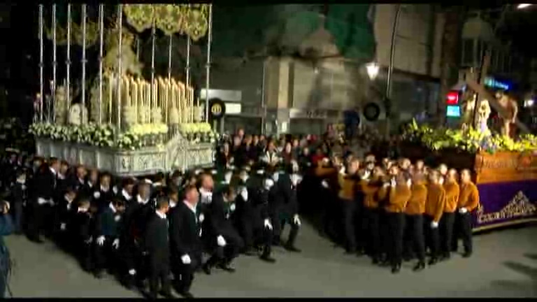 Solemne procesión del encuentro en la vía dolorosa